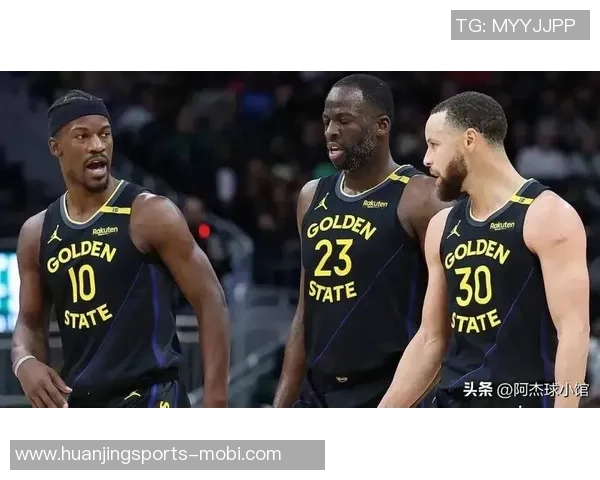 巴特勒谈库里表现强调团队合作的重要性不应依赖单一球员拯救比赛 巴特勒谈库里表现强调团队合作的重要性不应依赖单一球员拯救比赛